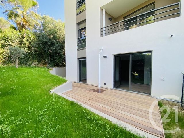 Appartement T2 à vendre - 2 pièces - 37.65 m2 - VENCE - 06 - PROVENCE-ALPES-COTE-D-AZUR - Century 21 Villas D'Azur