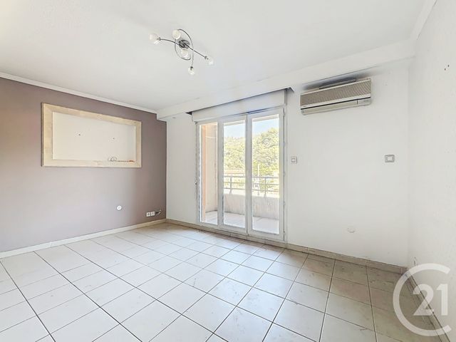 Appartement F3 à vendre - 3 pièces - 54.4 m2 - ST ANDRE DE LA ROCHE - 06 - PROVENCE-ALPES-COTE-D-AZUR - Century 21 Villas D'Azur